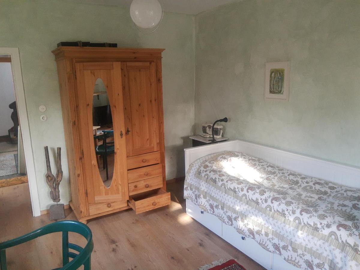 Gartenzimmer Mit Strassenbahn Zu Dom Und Messe Кёльн Экстерьер фото